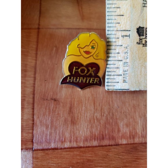 Vintage 1987 Fox Hunter Brooch Lapel Pin Voluptuous Blonde Woman Enamel Jewelry - Picture 2 of 5